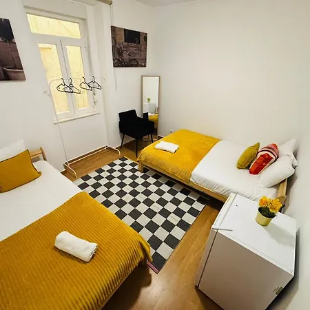 Hostal High Standard In Marques Do Pombal Lisboa